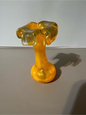 Vintage Handblown Yellow Art Glass Accent Vase 3 1/2 in tall